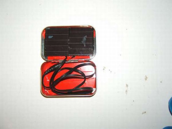 ALTOIDS TIN  Solar Cell Phone Charger