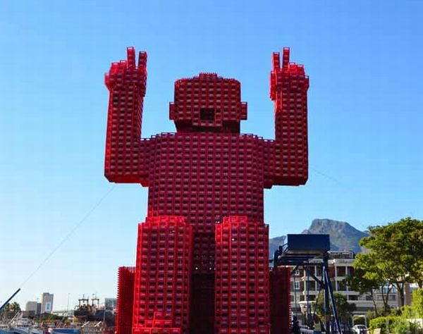 Coca cola giant statue