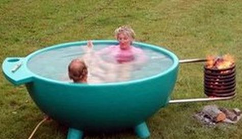 Dutch Outdoor Hot Tub