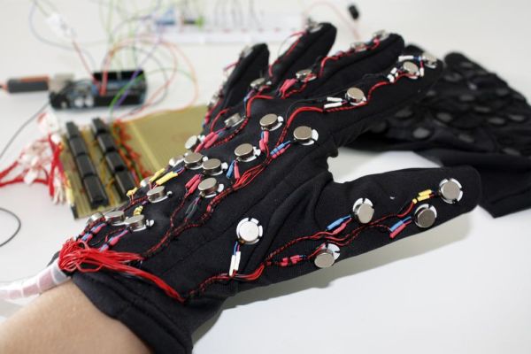 Mobile Lorm Glove