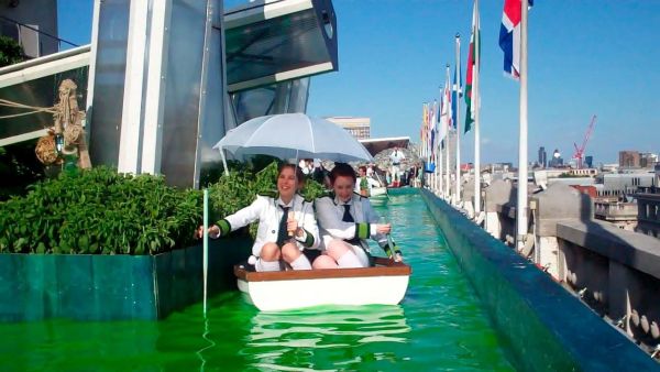 Rooftop boating lake