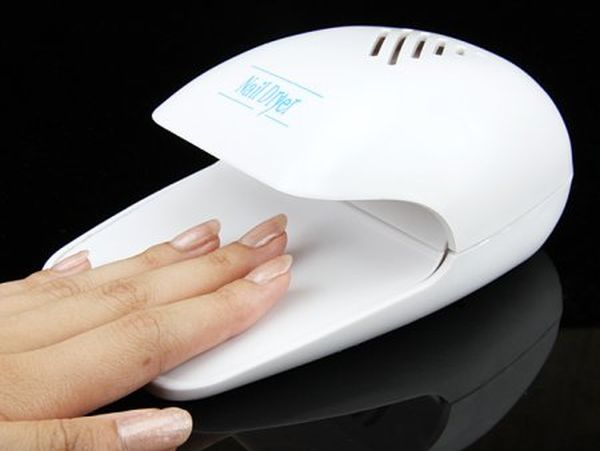 Dryer for nails