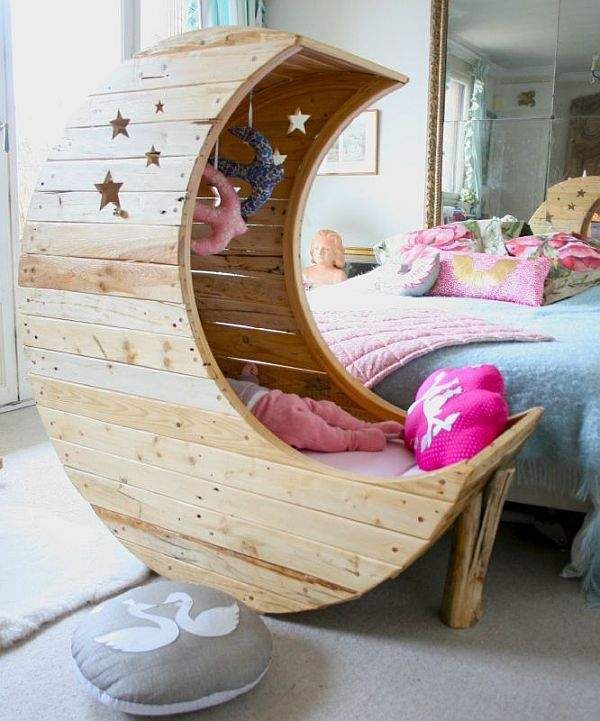 Sweet Moon Crib